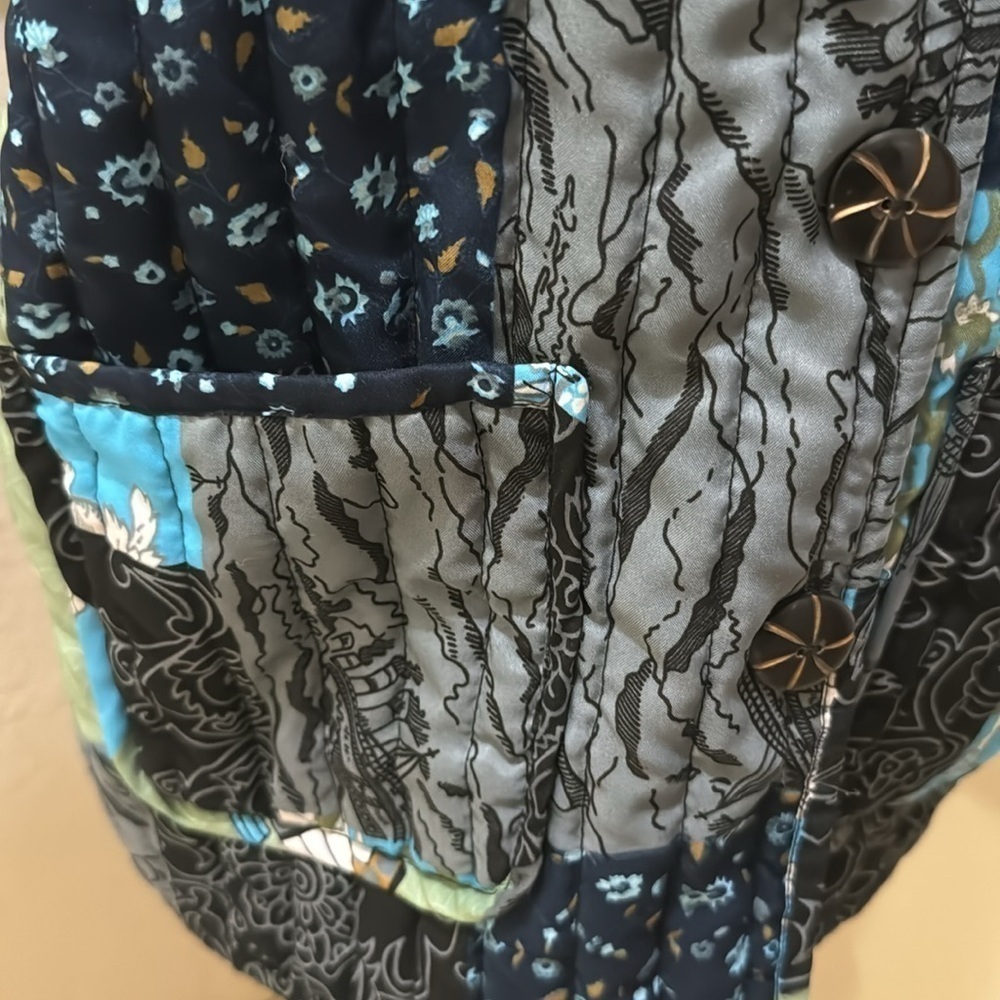 Equestrian Allure size small horseprint puffer jacket! - Picture 7 of 12